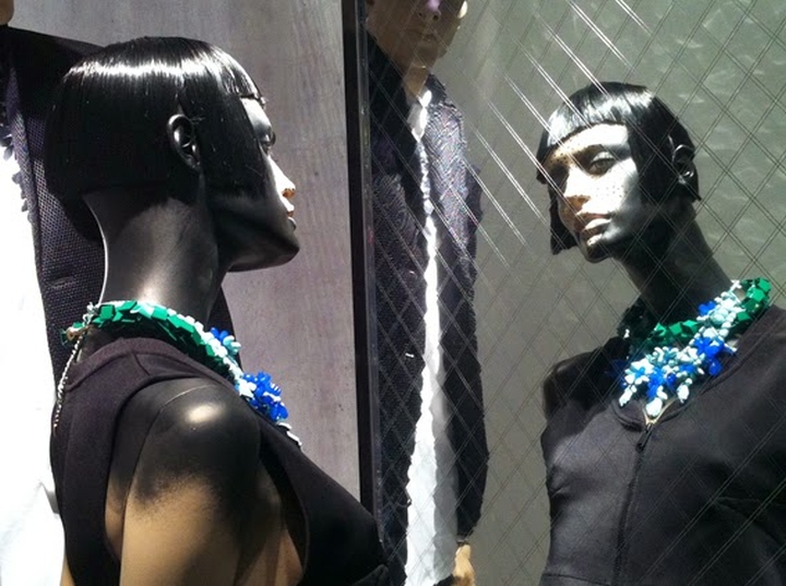 zara windows london 01